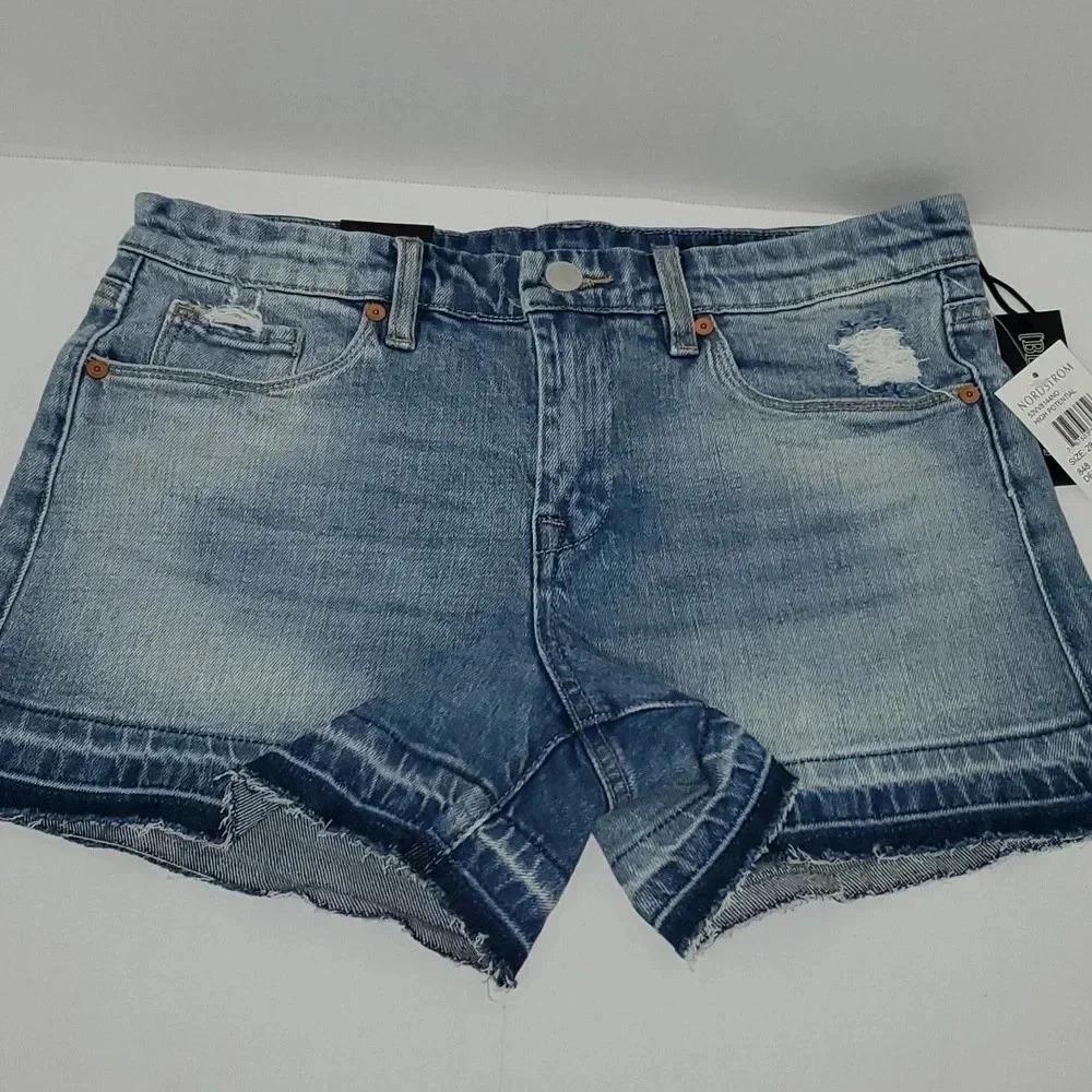 BLANK NYC "The Essex" Classic Cut Off Jean Shorts NWT